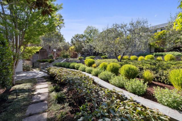 125 Stonepine Road, Hillsborough CA: https://media.crmls.org/mediaz/6891e5e4-1e89-458b-a94f-7b2f704d2737.jpg