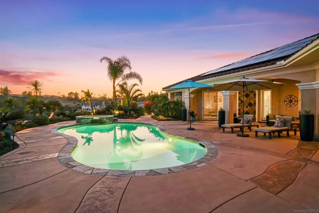 2224 Dos Lomas, Fallbrook CA: https://media.crmls.org/mediaz/6892cc34-405c-4db4-91e1-76f3ffbad11d.jpg