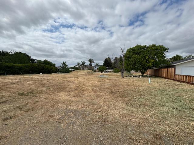119 Farrell Avenue, Gilroy CA: https://media.crmls.org/mediaz/68933db6-06bc-4dcc-9ada-f9dcaeca5322.jpg