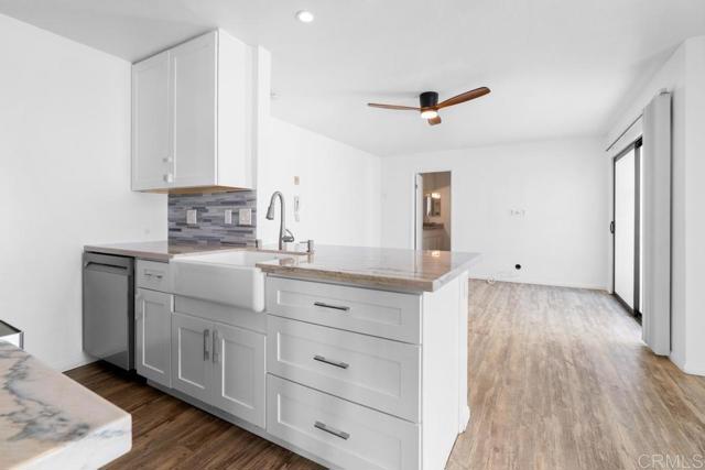 Detail Gallery Image 10 of 37 For 1235 Parker Pl 3j,  San Diego,  CA 92109 - 2 Beds | 2 Baths