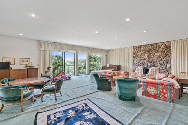 11027 Eastbrook Avenue, Los Altos CA: https://media.crmls.org/mediaz/68938d6e-4916-4808-91b5-6b52607e562b.jpg