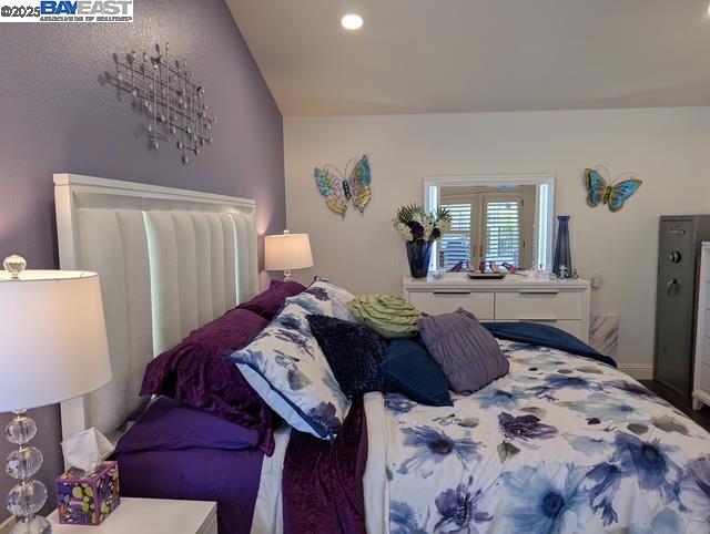 Image 17 of 20 For 3301 Conant Ave