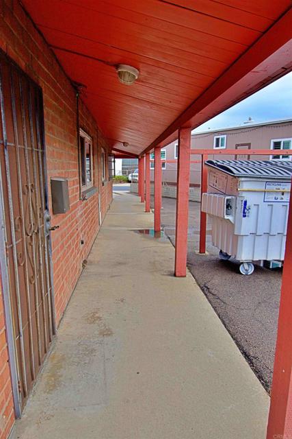 708 H Street, Chula Vista CA: https://media.crmls.org/mediaz/68967421-8b70-49ef-8808-a690fd55aa54.jpg