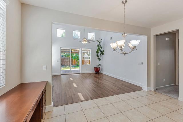 3760 Mirtoon Sea Avenue, Sacramento CA: https://media.crmls.org/mediaz/68968c4d-760f-4f49-86bd-292d906ea877.jpg