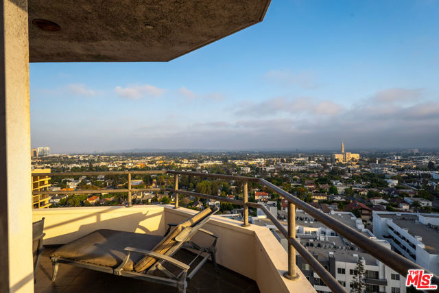 10601 Wilshire Boulevard, Los Angeles CA: https://media.crmls.org/mediaz/6896c97e-da52-414d-bbf2-732a45a4b078.jpg