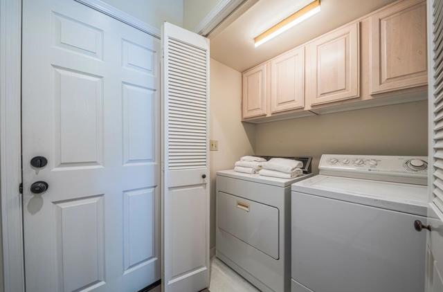 840 Seacliff Drive, Aptos CA: https://media.crmls.org/mediaz/689738ee-c2ac-4805-972b-d1a15f9dba2f.jpg