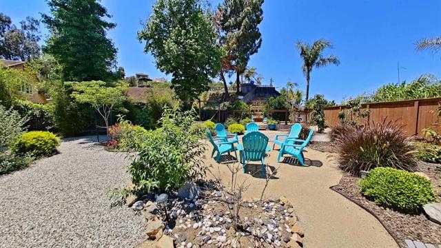 11058 Picaza Place, San Diego CA: https://media.crmls.org/mediaz/6897cf1b-b23b-46be-ad94-3f2571a03c83.jpg