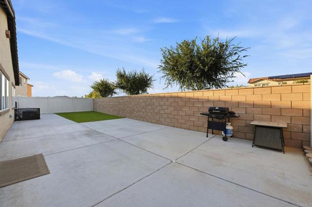 Detail Gallery Image 27 of 30 For 1262 Allegiance Ave, Hemet,  CA 92543 - 4 Beds | 2/1 Baths