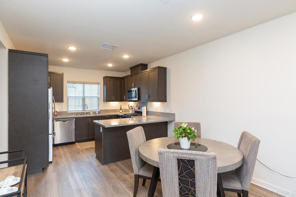 877 Blackstone Drive - photo 7