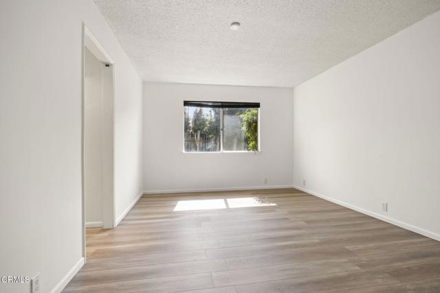 1138 Lantana Street, Camarillo CA: https://media.crmls.org/mediaz/689841c5-6cd9-4cde-9873-ecbbb5cc651e.jpg