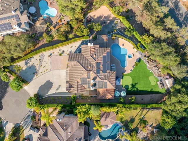 2520 Filmott, Escondido CA: https://media.crmls.org/mediaz/6898a103-afb9-4751-bbf4-6ef17344b4c6.jpg
