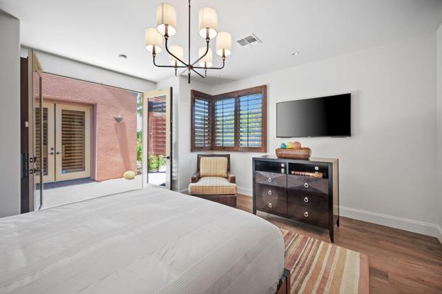 50375 Via Serenidad, La Quinta CA: https://media.crmls.org/mediaz/68990322-1968-4c42-92d2-7ec6845cedaa.jpg