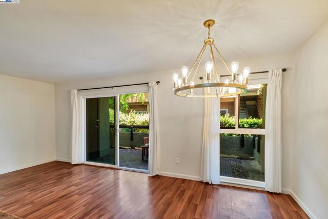 291 Tradewinds Dr, San Jose CA: https://media.crmls.org/mediaz/689975a0-5444-46f5-9ade-ace77a87b193.jpg