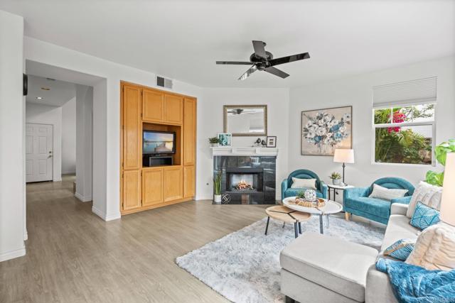 Detail Gallery Image 3 of 16 For 2935 Cliff Cir, Carlsbad,  CA 92010 - 4 Beds | 2/1 Baths
