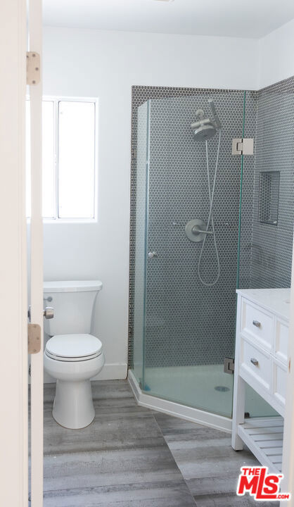 932 W Crestwood Street, San Pedro CA: https://media.crmls.org/mediaz/68998ecd-8121-49e7-9e17-996fa6f16c31.jpg