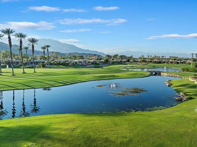 2 Deerfield Court, Rancho Mirage CA: https://media.crmls.org/mediaz/68999268-6265-48a6-9f31-08a59d2f263e.jpg