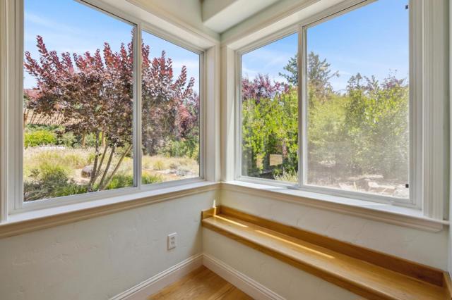 23583 Summit Road, Los Gatos CA: https://media.crmls.org/mediaz/689a3c48-603d-488a-b52b-a3215b69ad7e.jpg