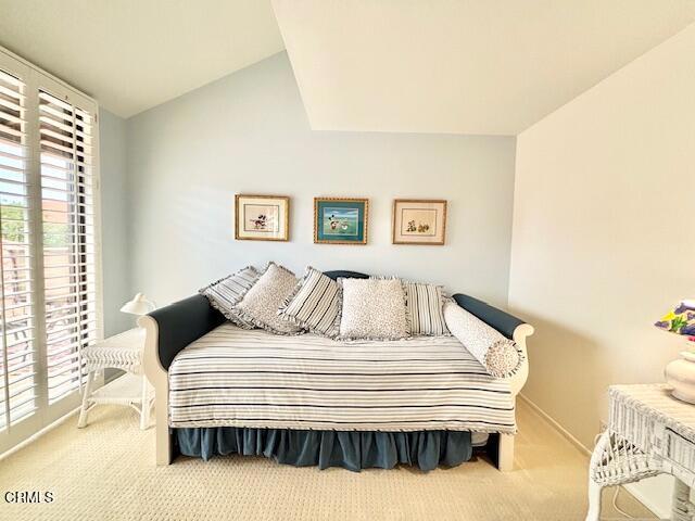 2271 Martinique Lane, Oxnard CA: https://media.crmls.org/mediaz/689a761e-2c4d-4d05-b991-a691aa534804.jpg