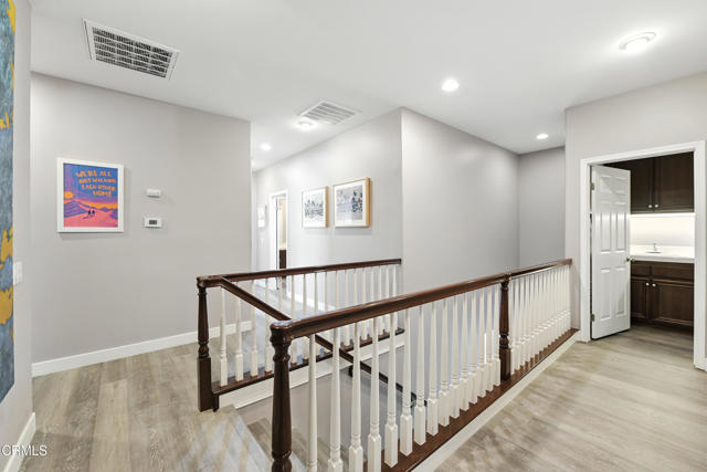 3548 Bridgehampton Way, Camarillo CA: https://media.crmls.org/mediaz/689c4c08-2a10-4369-9f59-4234b41eaeb3.jpg
