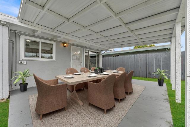 27837 Ormond Avenue, Hayward CA: https://media.crmls.org/mediaz/689d5bb1-30bc-4157-af68-32736194a850.jpg