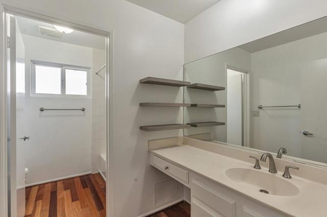 382 Coronado Avenue, Long Beach CA: https://media.crmls.org/mediaz/689df5e9-dbe9-4bd3-ad92-60dac2d322df.jpg