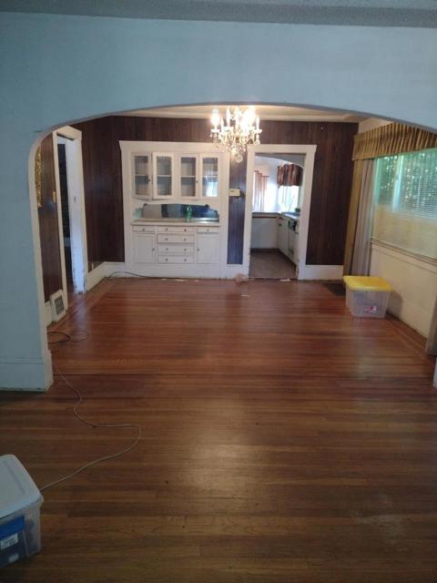 1769 87th Avenue, Oakland CA: https://media.crmls.org/mediaz/689f9ac2-7711-4630-a2c4-8285d3b630e5.jpg