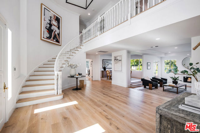 Image 4 of 45 For 24049 Chestnut Way