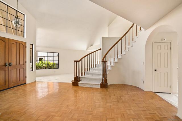 3970 Santa Nella Pl, San Diego CA: https://media.crmls.org/mediaz/68a14eae-11f3-48e9-98bd-979de1ef882f.jpg