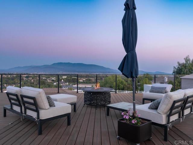 31755 Rancho Vista Road, Temecula CA: https://media.crmls.org/mediaz/68a16589-24ba-4b43-a0af-c47d47188607.jpg