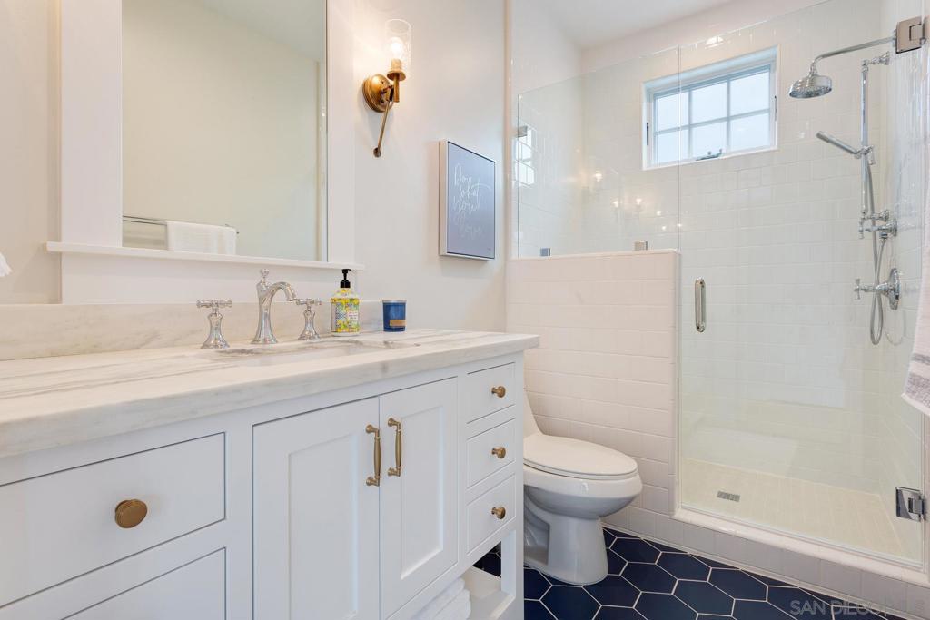 MLS #250017622SD img 21