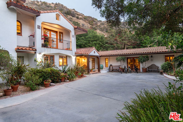 Details for 3268 Serra Road, Malibu, CA 90265