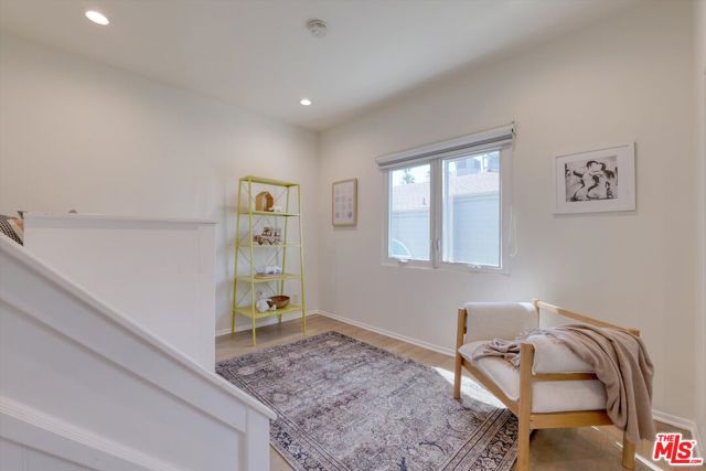 833 17th Street, Santa Monica CA: https://media.crmls.org/mediaz/68a36dd5-9253-4141-9242-560cb36f79c7.jpg