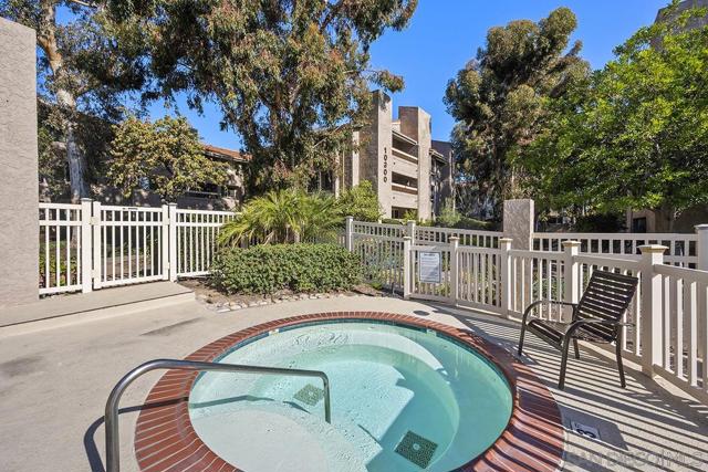 10400 caminito Cuervo, San Diego CA: https://media.crmls.org/mediaz/68a3771c-7b00-4b3f-887e-80b287e18016.jpg