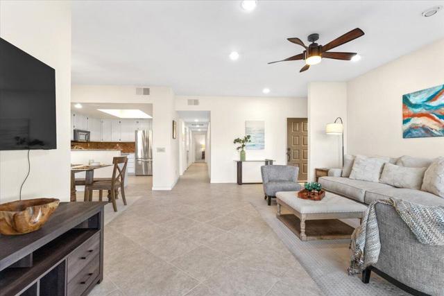 55566 Southern, La Quinta CA: https://media.crmls.org/mediaz/68a3b40b-5b7a-4303-bc0d-c1947d6b9d65.jpg