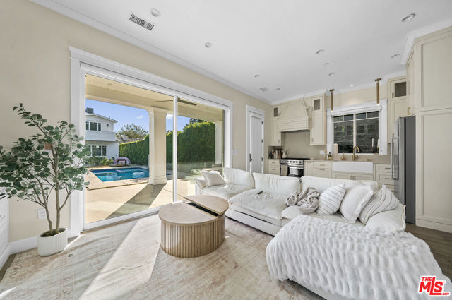 12345 Huston Street, Valley Village CA: https://media.crmls.org/mediaz/68a44b18-d441-41ad-8098-c025f25b5877.jpg