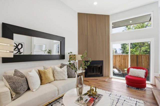 2265 Sun Glory Lane, San Jose CA: https://media.crmls.org/mediaz/68a569d0-9b4b-4f79-b144-9309e8482b0e.jpg