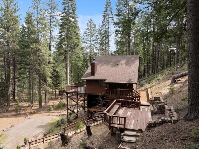 2120 Pack Trail, Mount Shasta CA: https://media.crmls.org/mediaz/68a5b294-aedc-44ce-9bc2-9c4429a2b81d.jpg