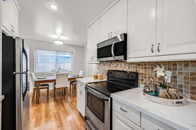 36560 Lakewood Dr, Newark CA: https://media.crmls.org/mediaz/68a8dd07-df68-4132-b551-09197c385caa.jpg