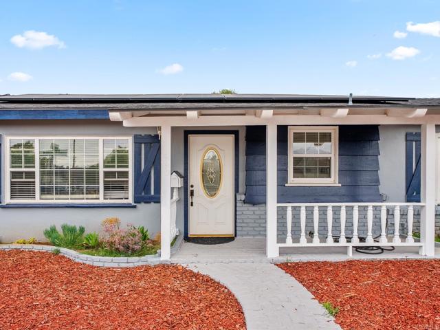 Detail Gallery Image 4 of 49 For 1562 Richandave Ave, El Cajon,  CA 92019 - 4 Beds | 2/1 Baths