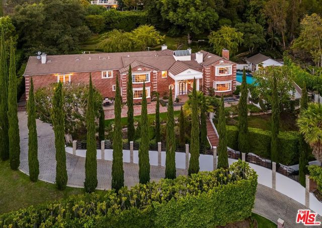 Drew Fenton | 725 N Faring Road Los Angeles CA | MLS: 7656668