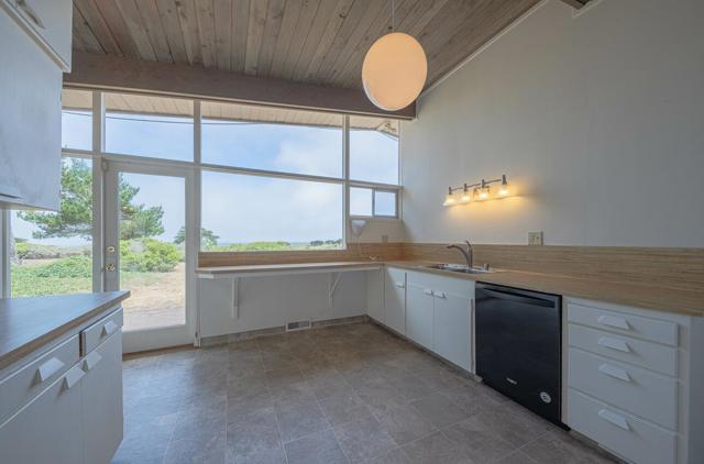 1051 Marcheta Lane, Pebble Beach CA: https://media.crmls.org/mediaz/68a92a9a-6345-40ba-811f-b5a7043b07ad.jpg