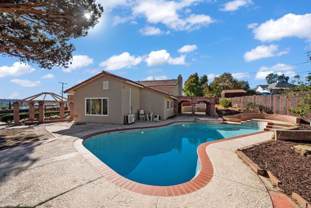 Image 58 of 75 For 5405 Romega Court