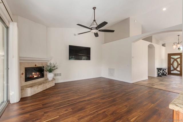 2610 Sunset Hills, Escondido CA: https://media.crmls.org/mediaz/68aabd5f-4502-4705-bf21-2eb1f7f3aae6.jpg