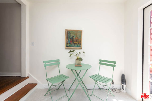 3022 Silver Lake Boulevard, Los Angeles CA: https://media.crmls.org/mediaz/68ab0d31-7e29-4d62-86f0-f76f8a737a1d.jpg