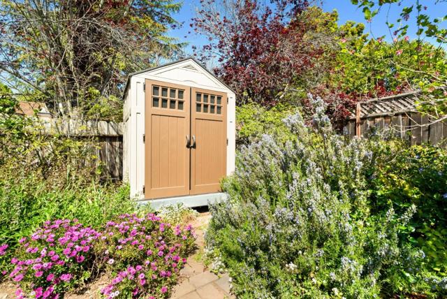 2975 Mattison Lane, Santa Cruz CA: https://media.crmls.org/mediaz/68ab6f68-6087-4ab0-a3ed-8a23dfe0aceb.jpg