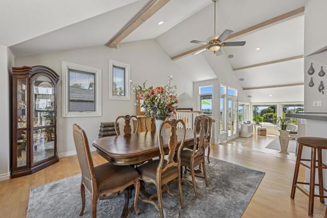 Detail Gallery Image 14 of 45 For 2542 Manchester Ave, Cardiff By The Sea,  CA 92007 - 3 Beds | 3/1 Baths