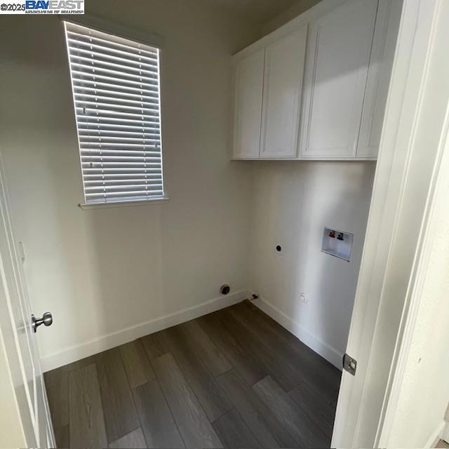 1924 Rochester St, Tracy CA: https://media.crmls.org/mediaz/68ac1cd4-71c7-4015-83c9-d809607df20b.jpg