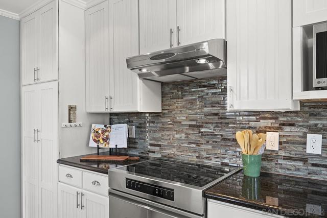 3428 Garrison St, San Diego CA: https://media.crmls.org/mediaz/68ac2fac-21bd-4a56-a924-d1f463881bbc.jpg