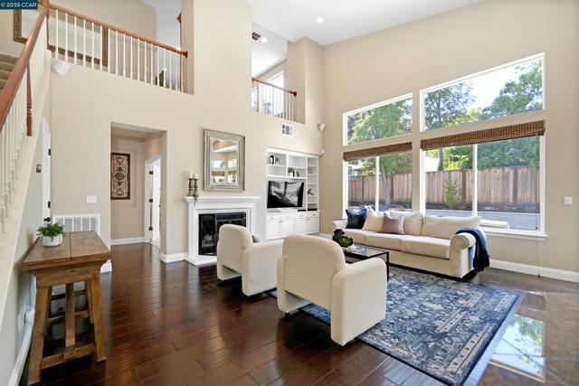 139 Shelterwood Ln, Danville CA: https://media.crmls.org/mediaz/68ac74e4-f060-4aa3-b5fa-592397a81d1e.jpg