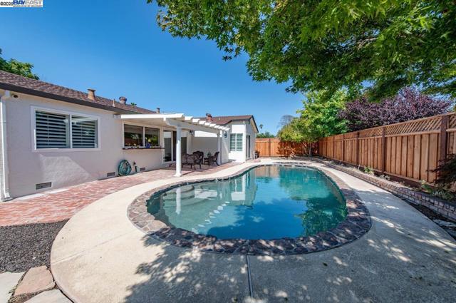 139 Amber Way, Livermore CA: https://media.crmls.org/mediaz/68ac7cad-4cb4-4c9a-aa02-afb03ea29877.jpg